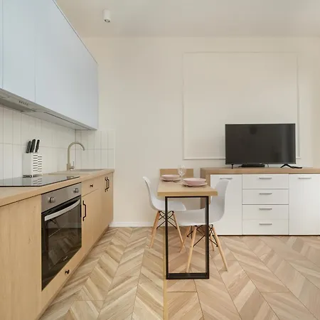 Comfortable In By Renters فروتسواف