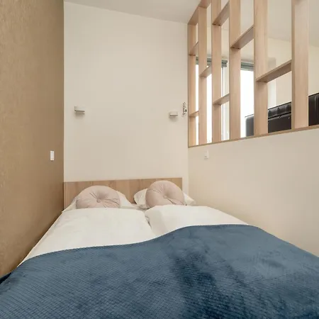 Comfortable In By Renters アパート
